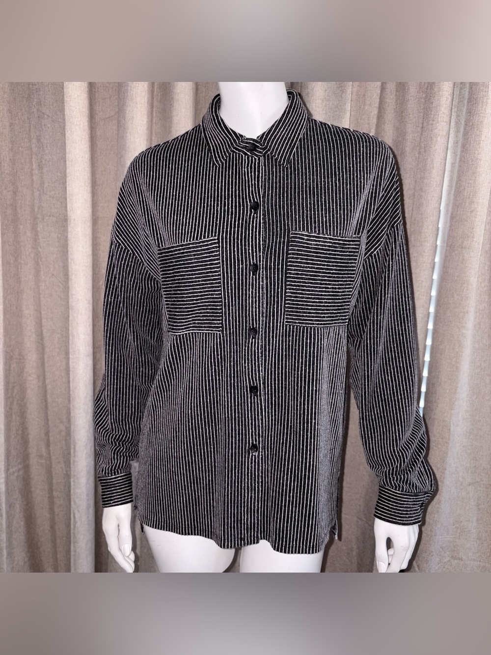 Paper Crane Button Down Blouse Womens SZ S Black White PINStriped Long Sleeve